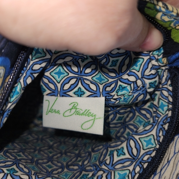 Vera Bradley "Mod Floral Blue" Patterned Bag Featured On The Hannah HandBag - Picture 5 of 10